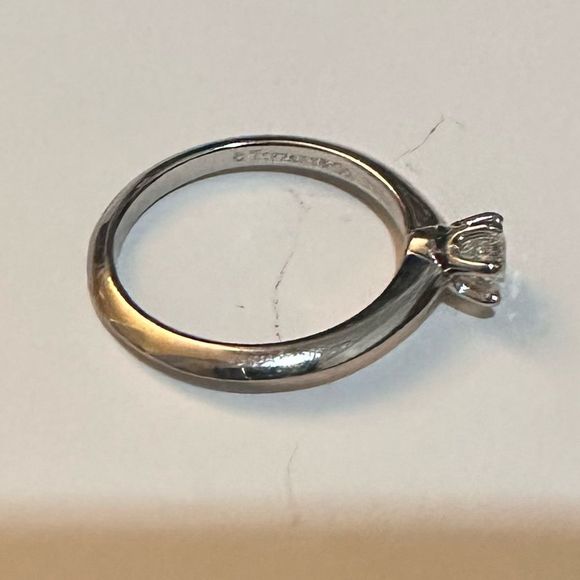 Tiffany and Co. Ring Solitaire Diamond 0.31ct Platinum - Picture 3 of 6